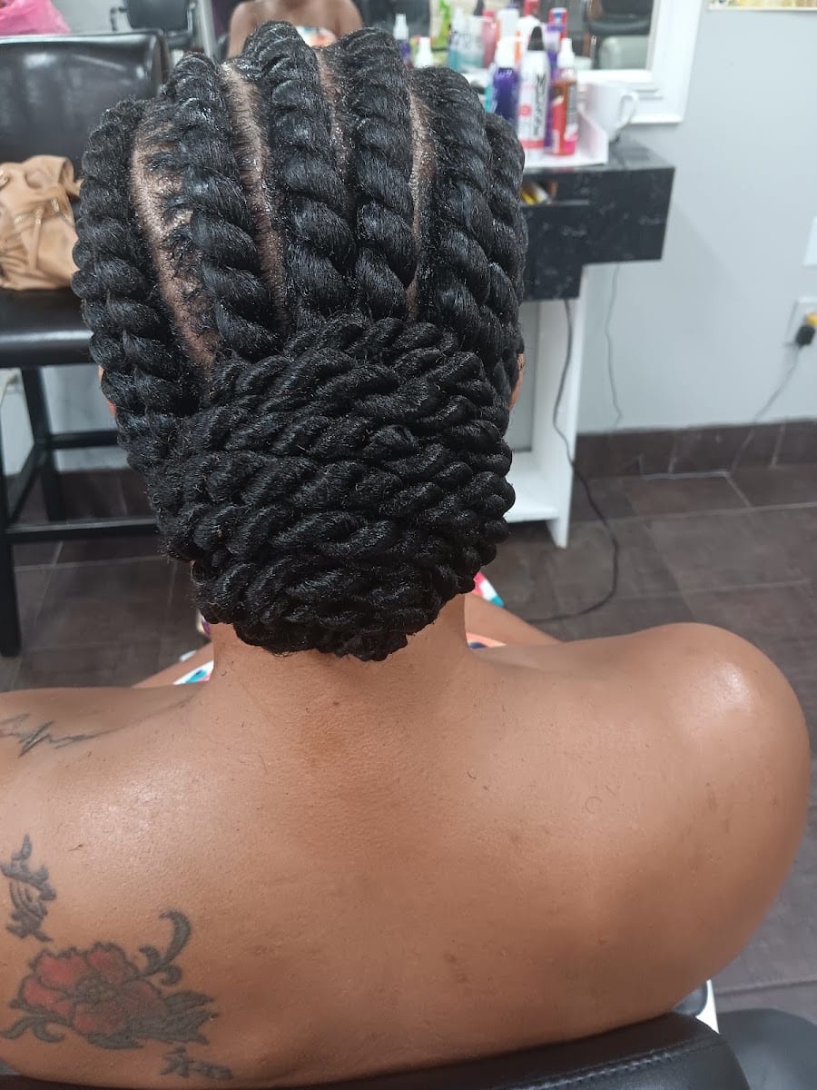 Sunugal African Hair Braiding, photo 3