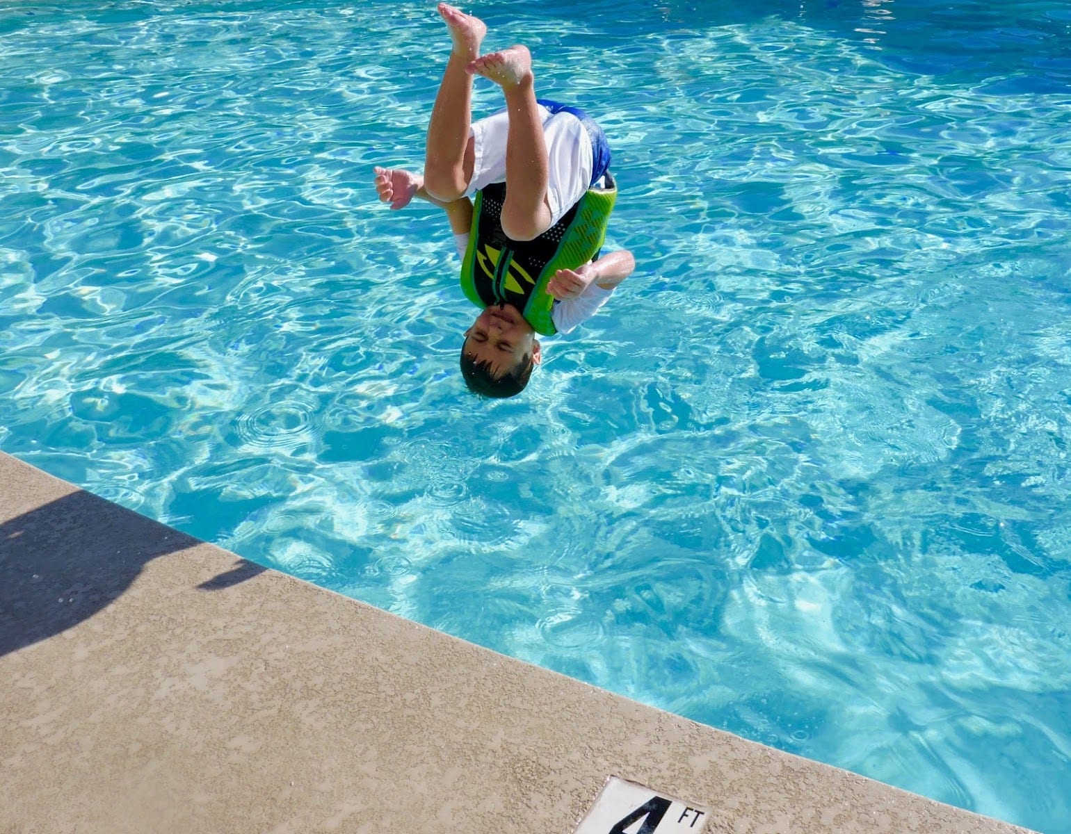 Logan Swim, photo 2