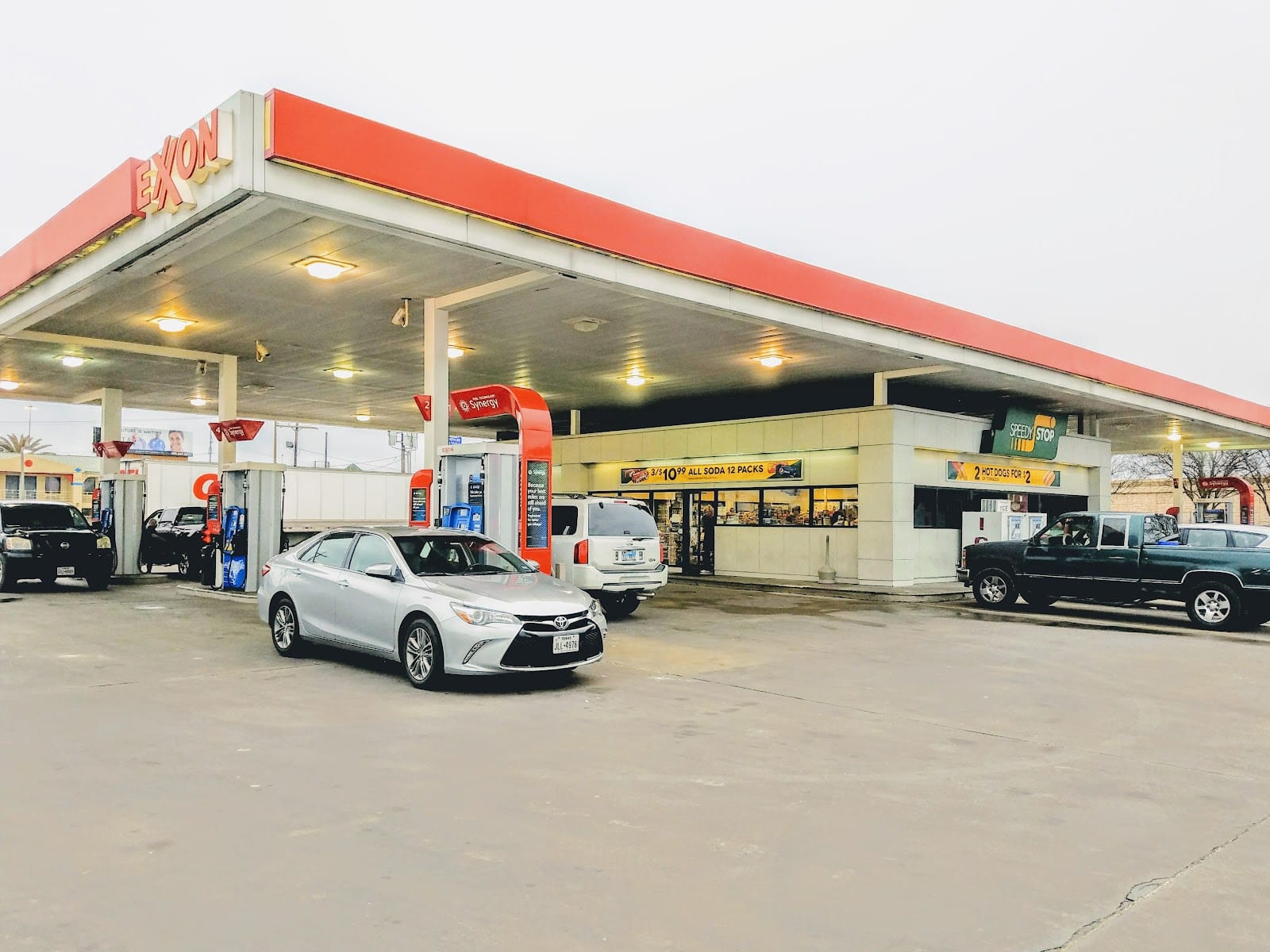 Exxon, photo 2