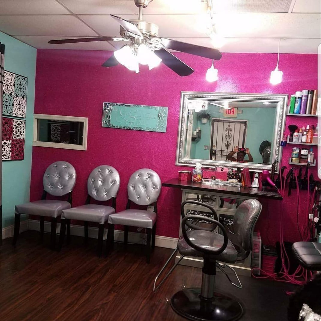Kut It Out Hair Lounge LLC., photo 4