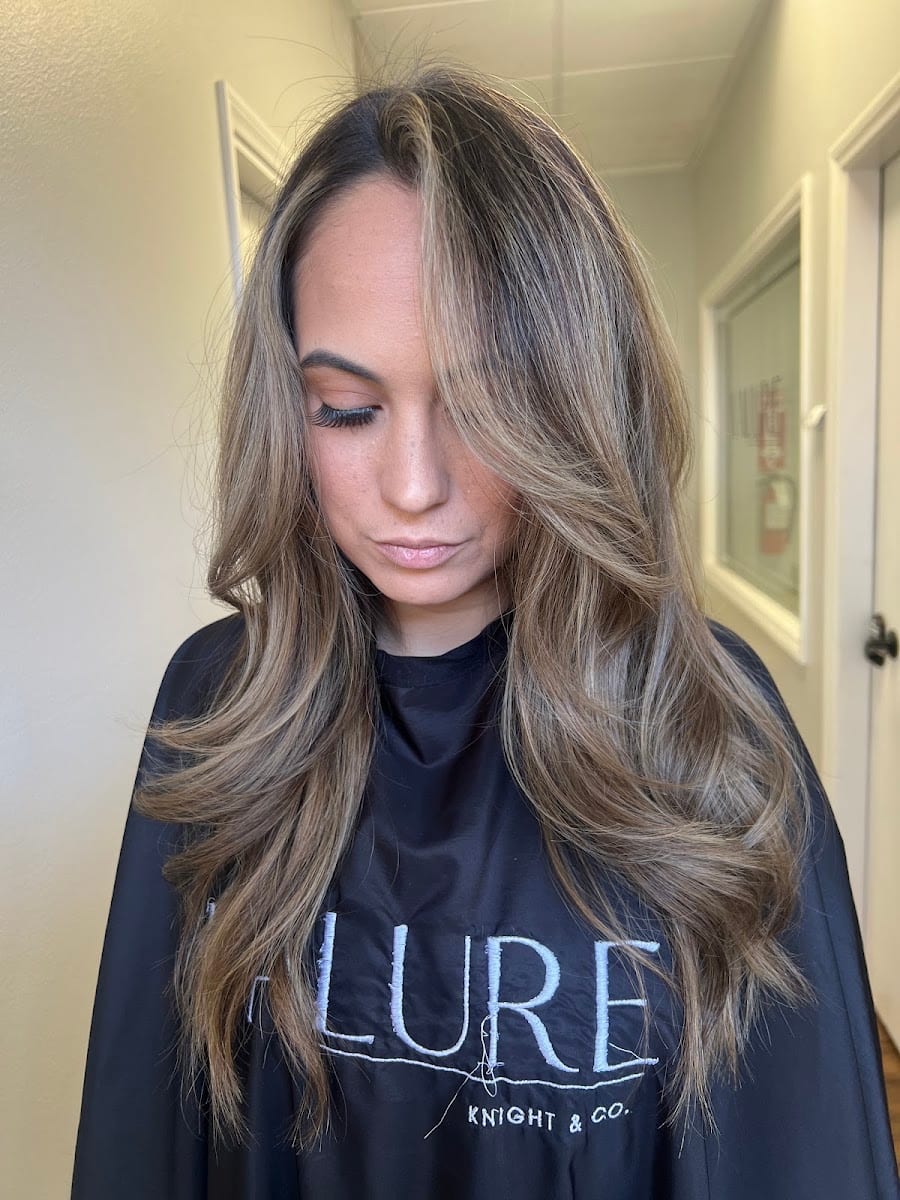 VALURE Knight & Co. Hair Salon, photo 3