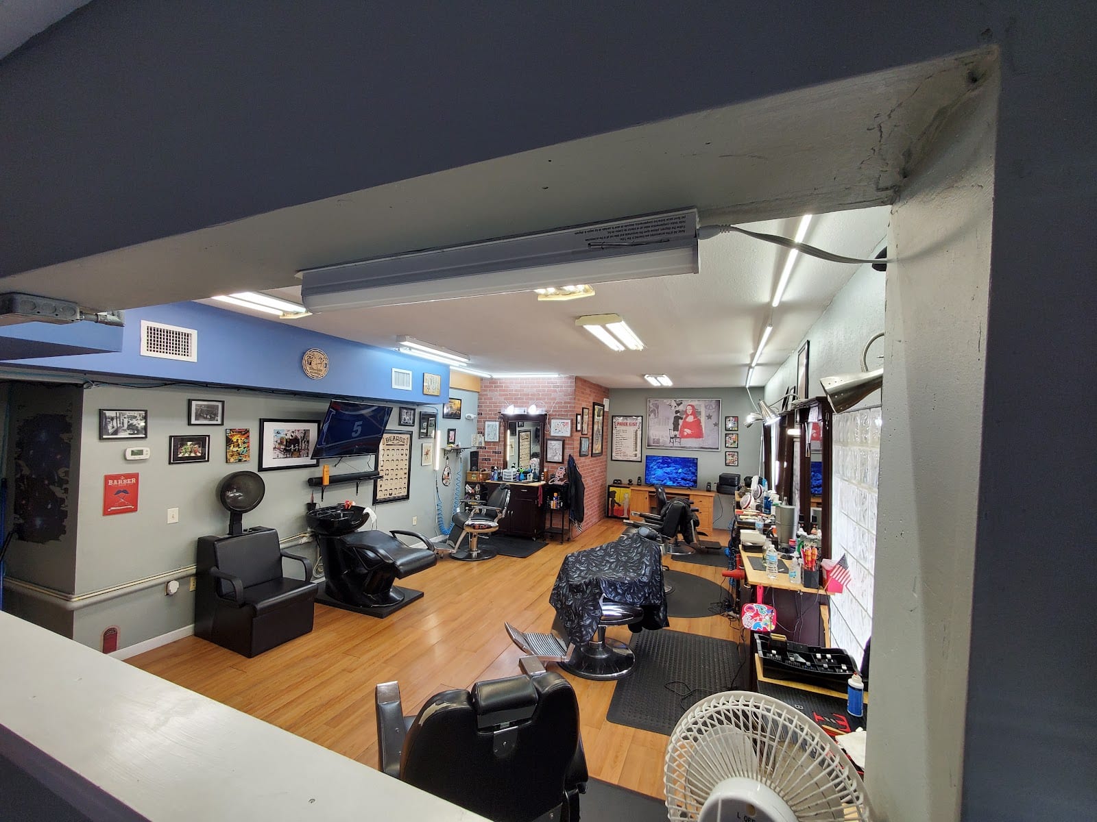 The BRIX Barbershop, photo 2