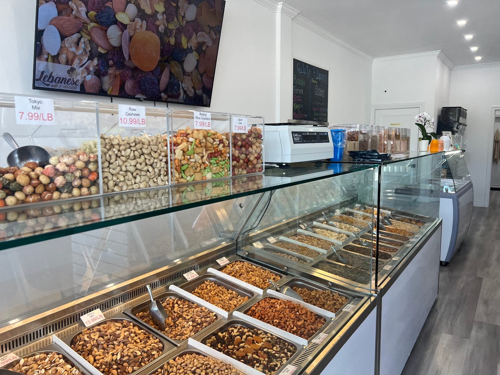Lebanese Nuts and Chocolate