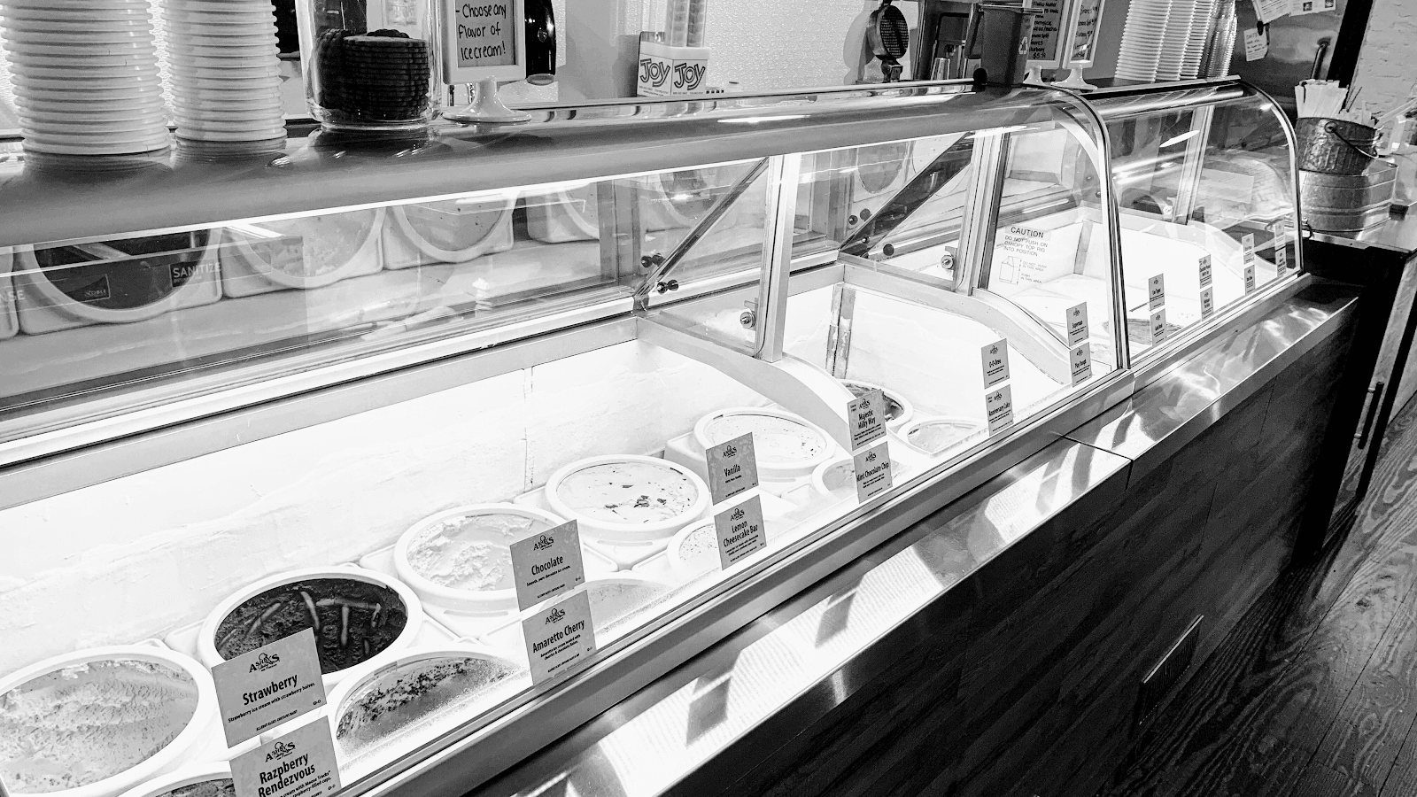 Mountains Ice Cream, photo 2