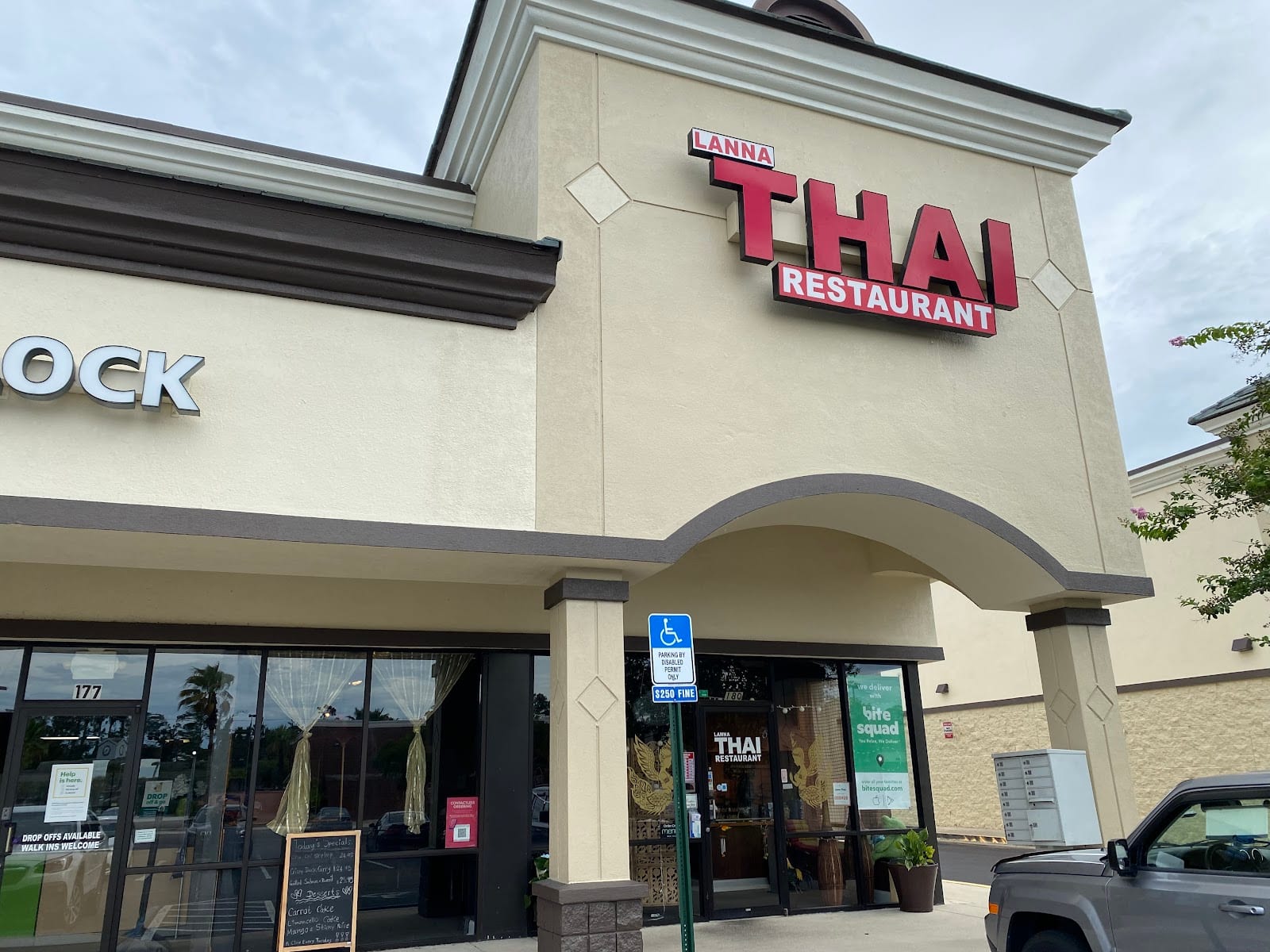 Lanna Thai