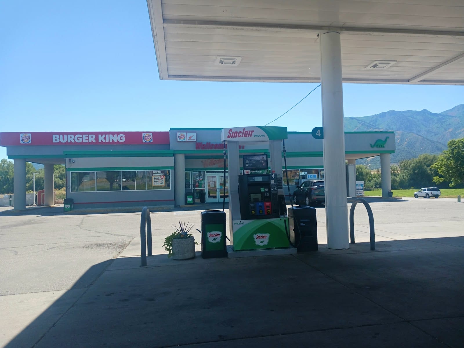 Sinclair Gas Station