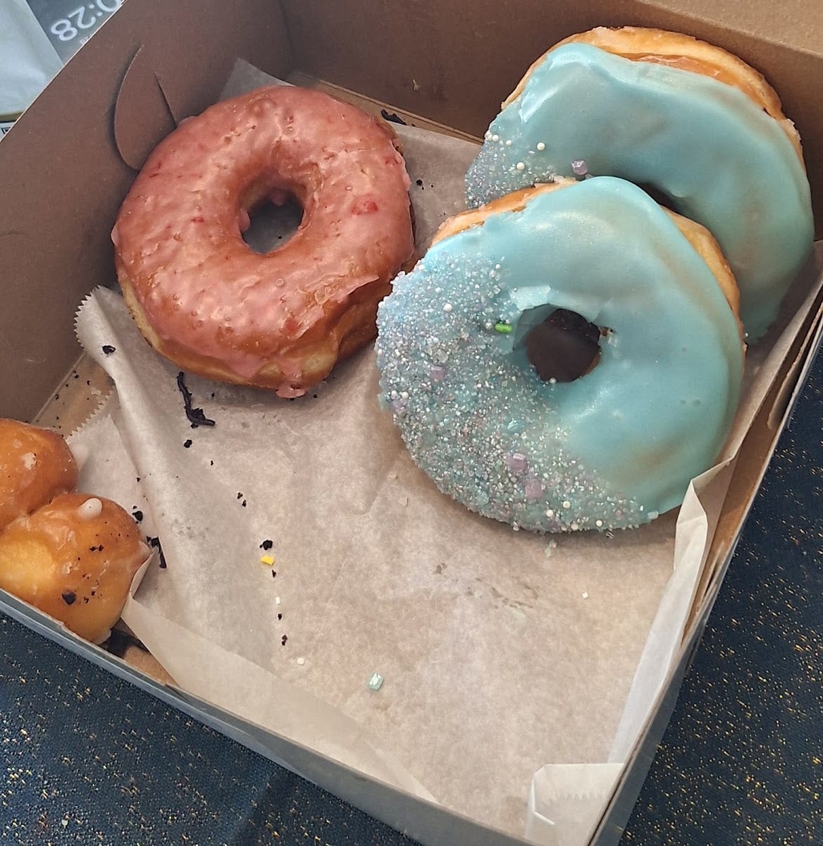 Dee's Donuts and Pastry