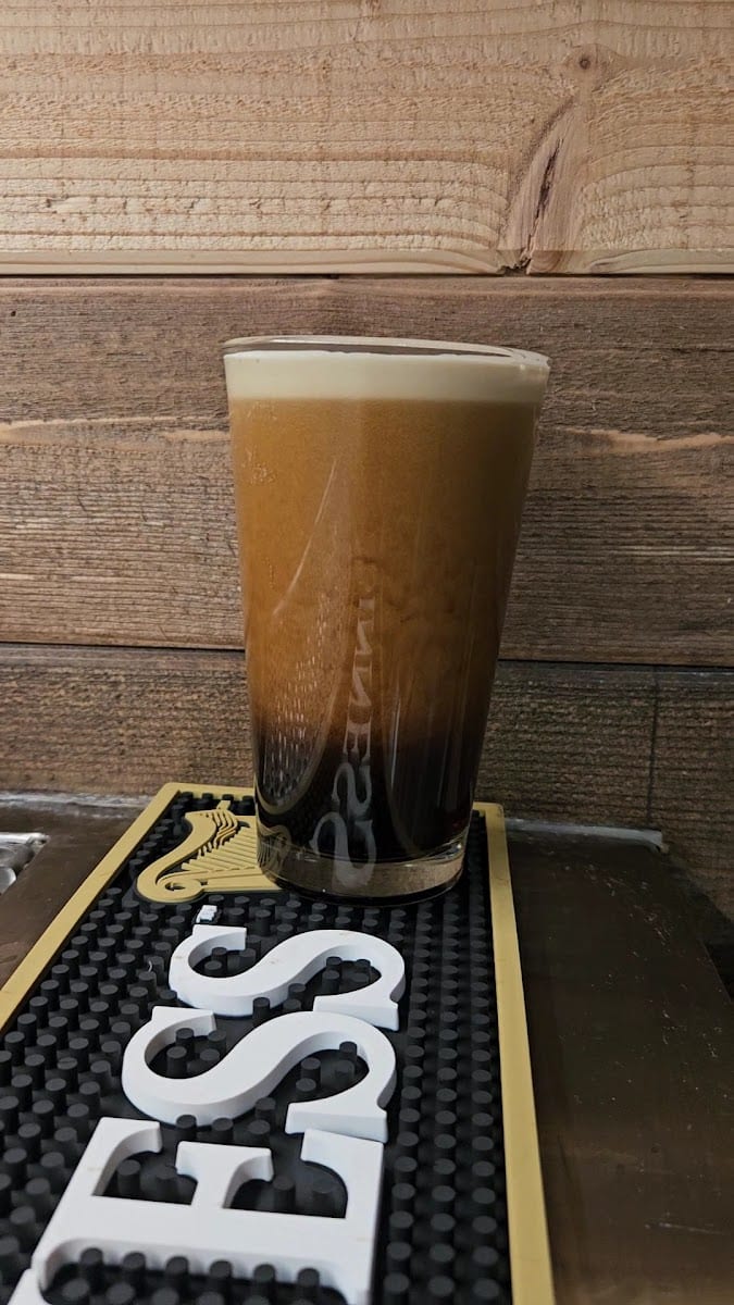 Grab Axxes Self-Pour Draft Haus & Eats, photo 3