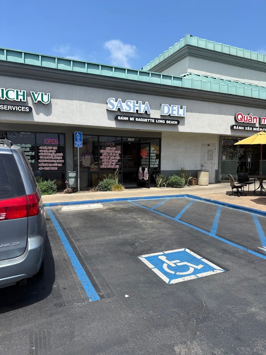 Sasha Deli