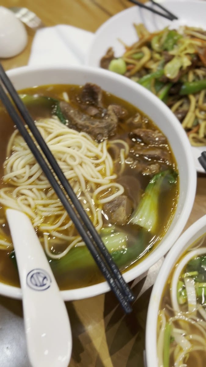 Omni Noodle Palace(Yonge Sheppard Centre) 东方宫兰州牛肉拉面, photo 2