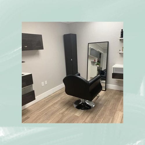 Peace Love and Hair Salon, photo 2