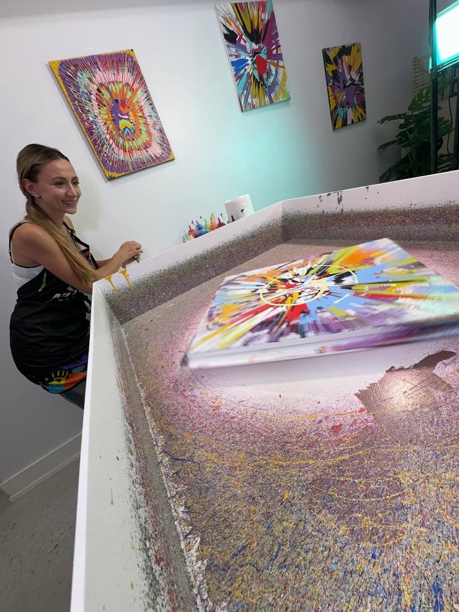 Art Mess: SpinArt Creative Studio, photo 2