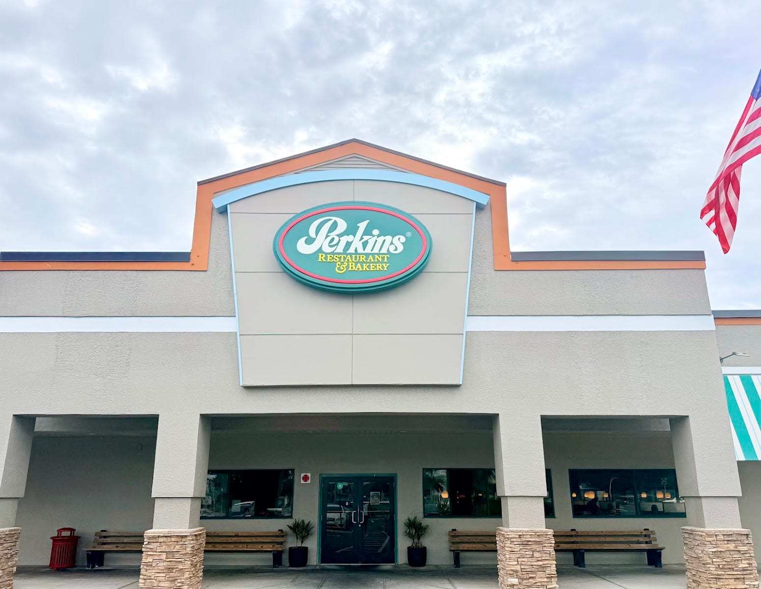 Perkins Restaurant & Bakery