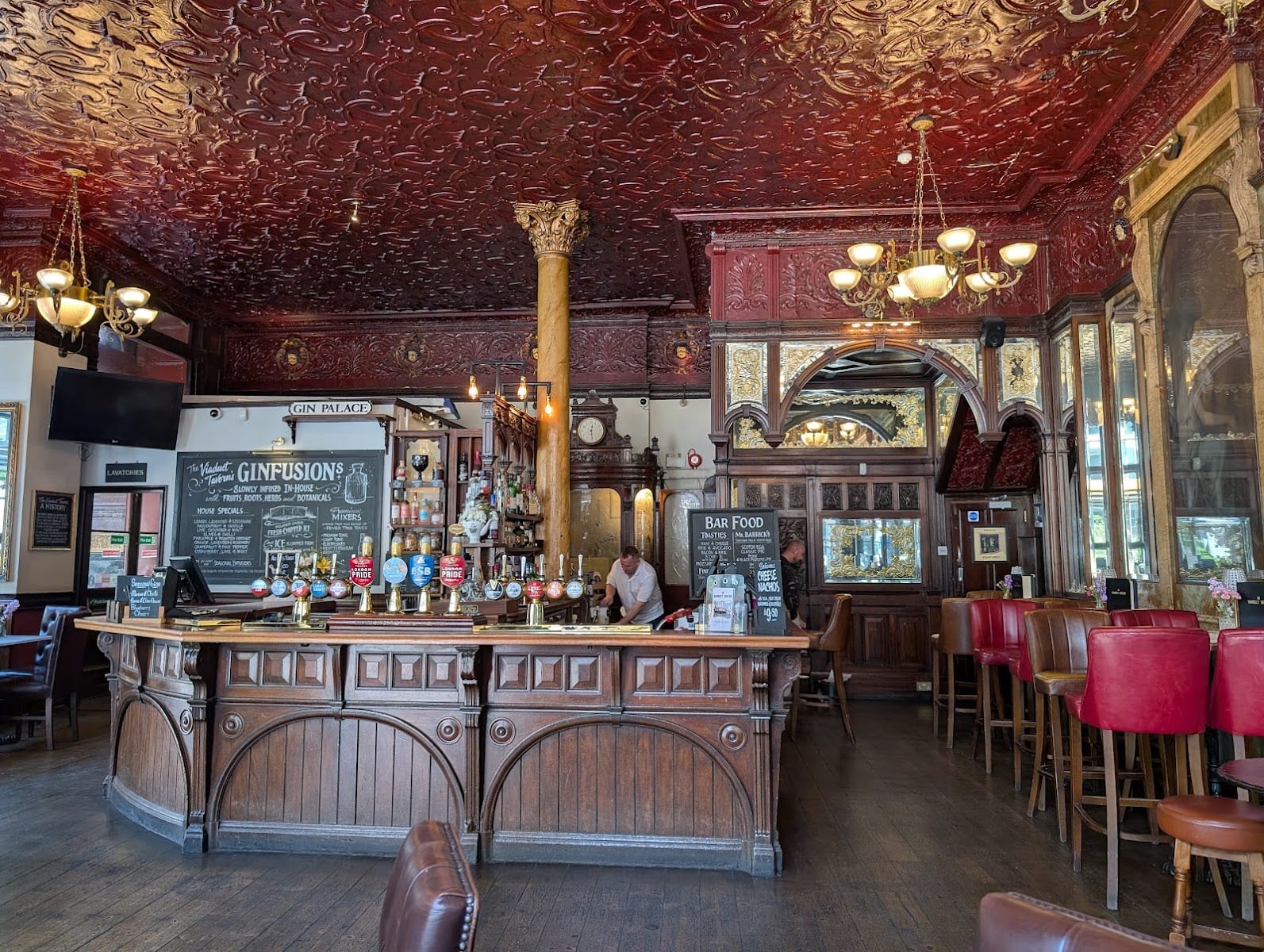The Viaduct Tavern, EC1, photo 3