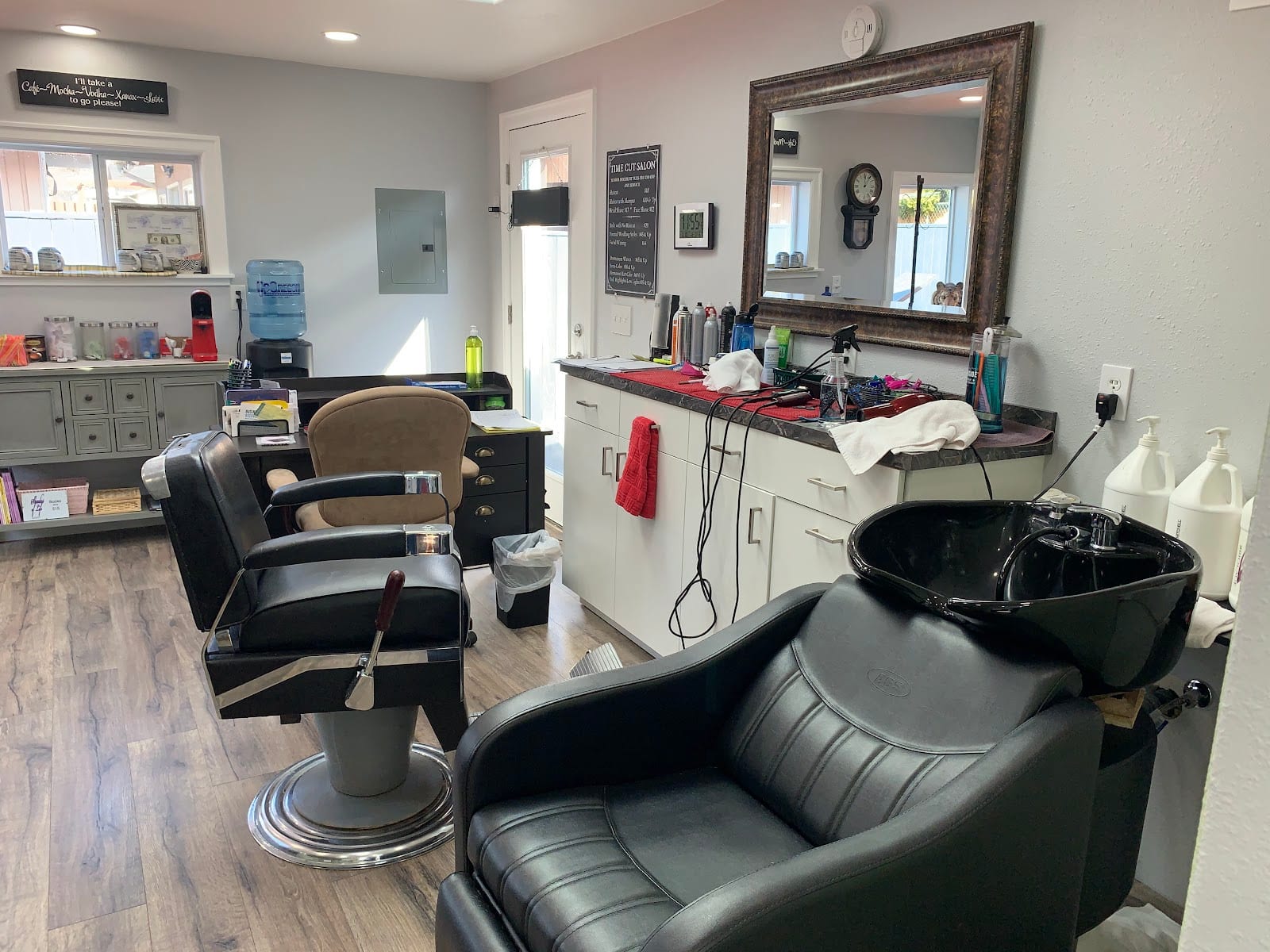 Time Cut Salon, photo 2