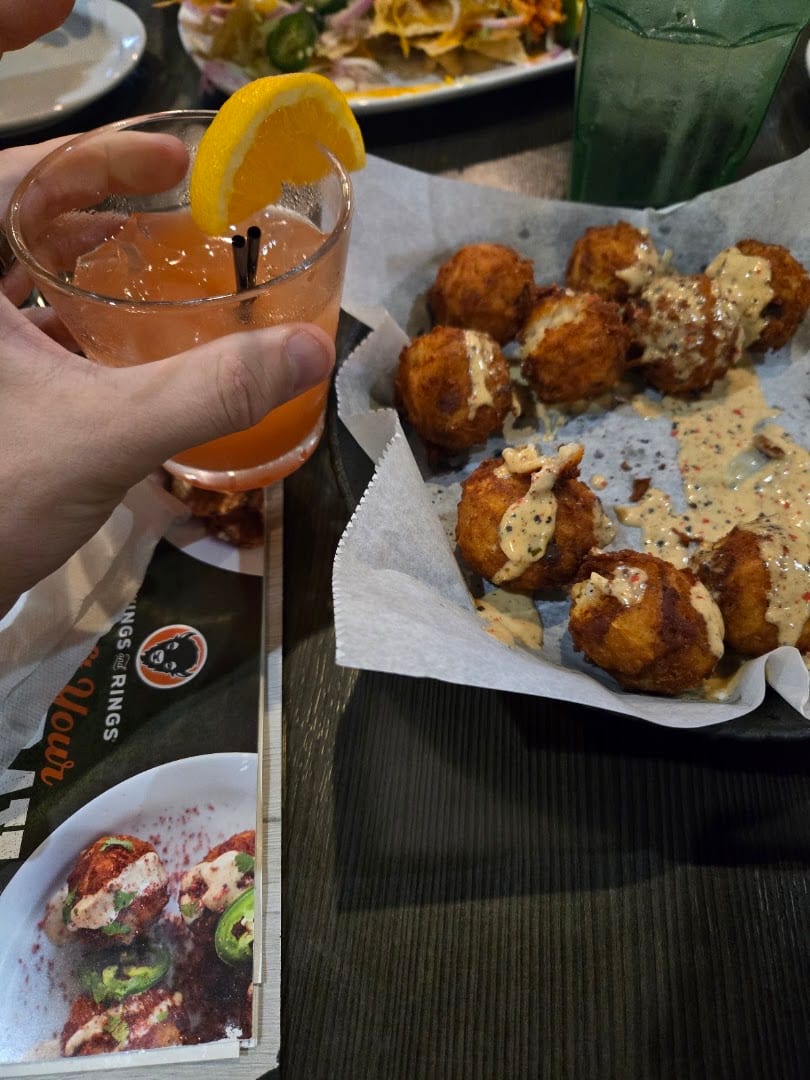 Wings and Rings, photo 4