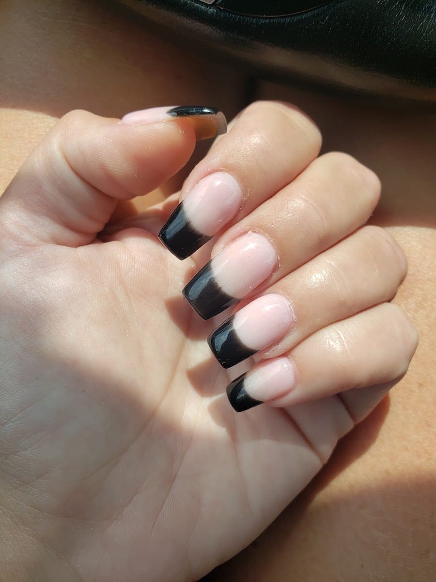 Essential Nail And Spa