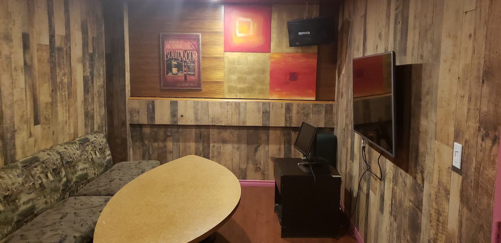 708 Lounge Bar, photo 3