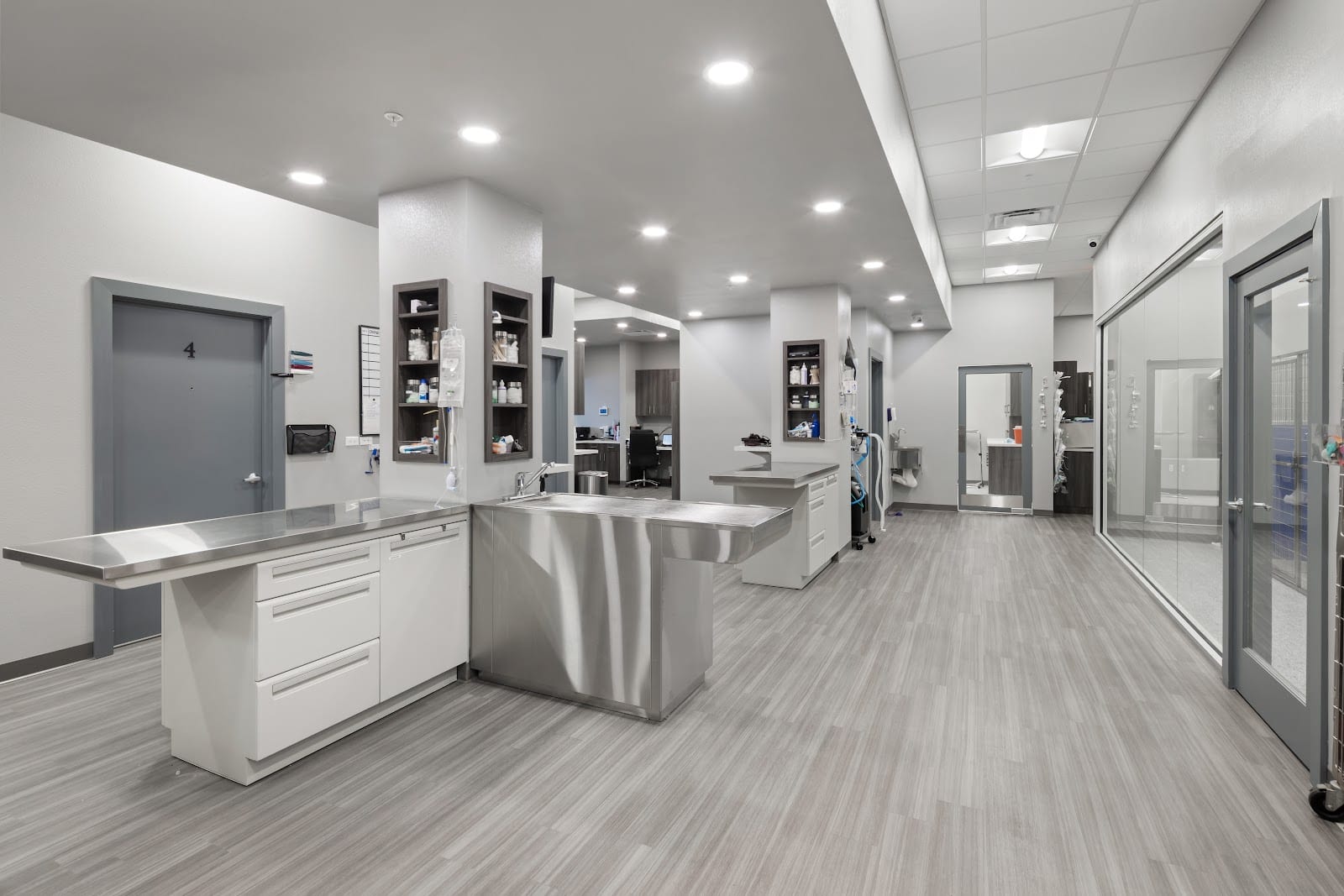 Laurel Road Veterinary Clinic, photo 3