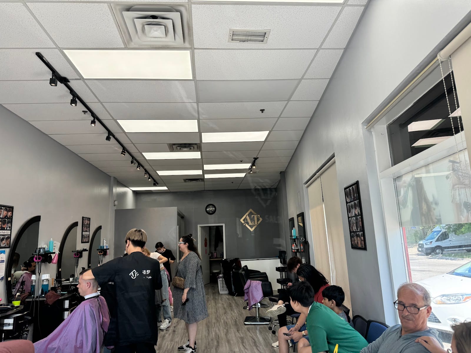 A&T Hair Salon, photo 3