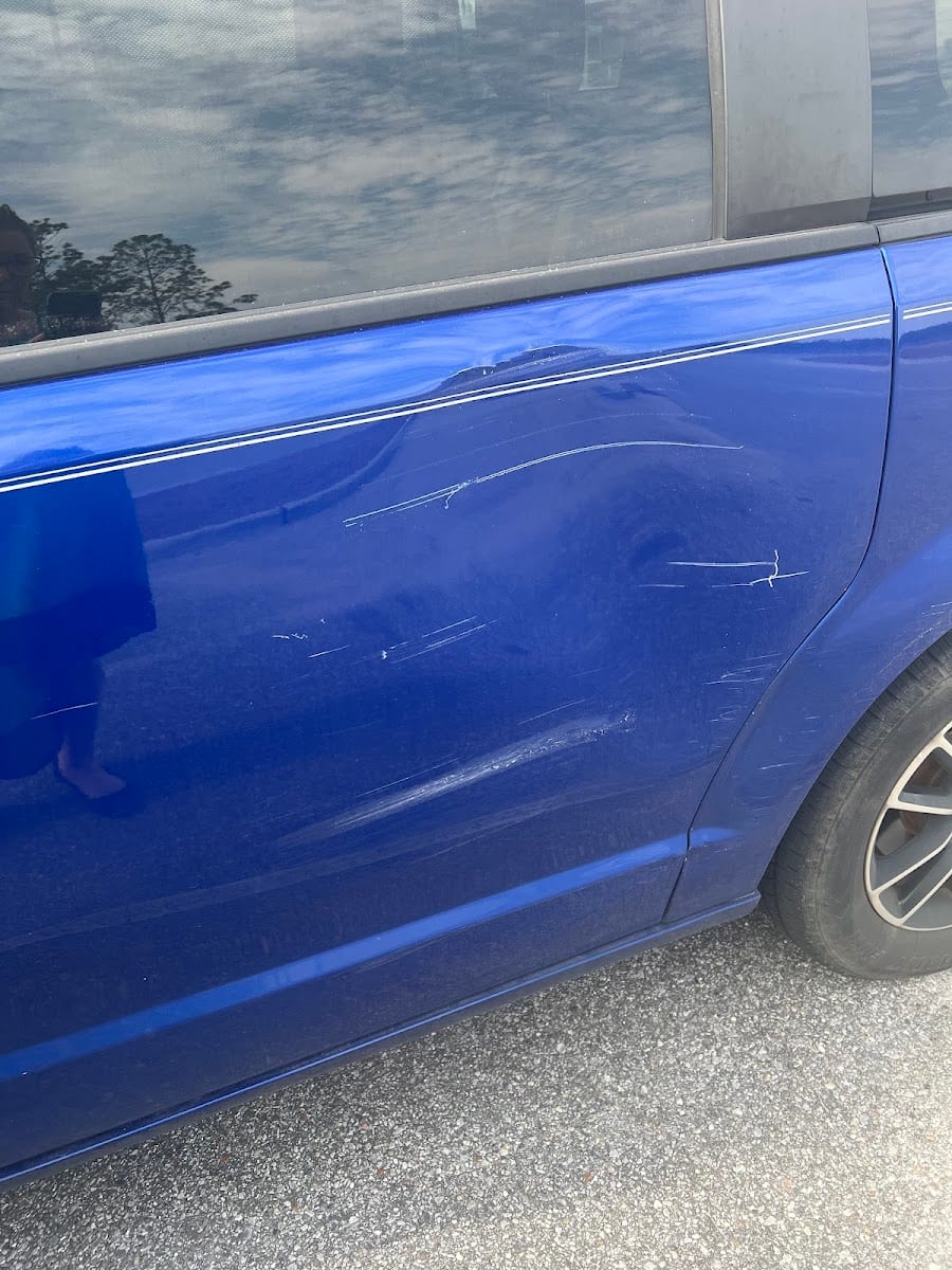 Premier Collision, photo 3