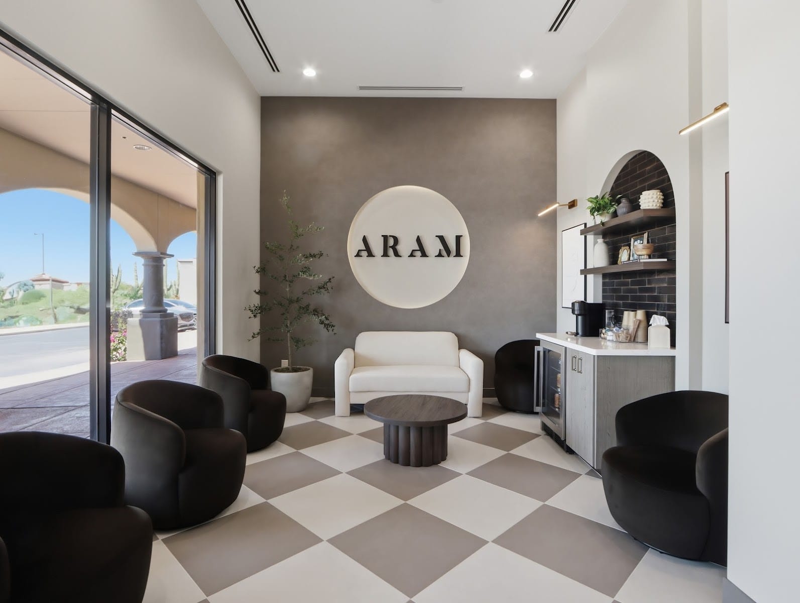 Aram Dental Studio, photo 2