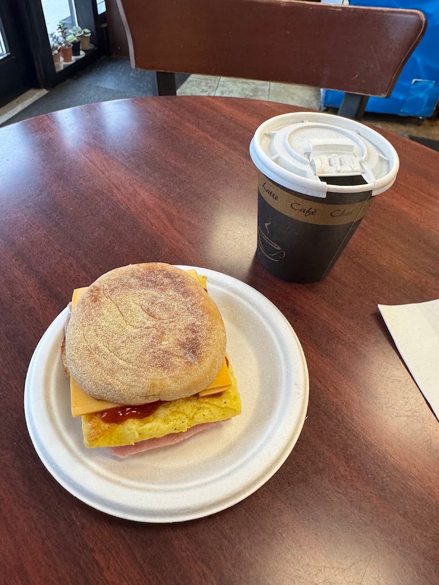 Jjs Cafe & Deli, photo 3