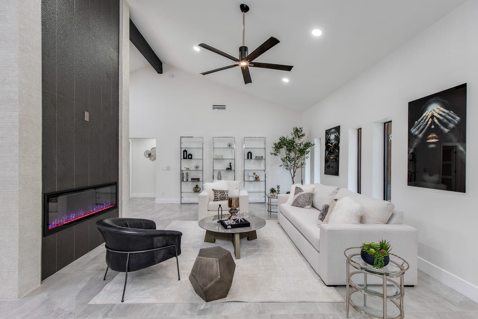 Angela Barney, West USA Realty