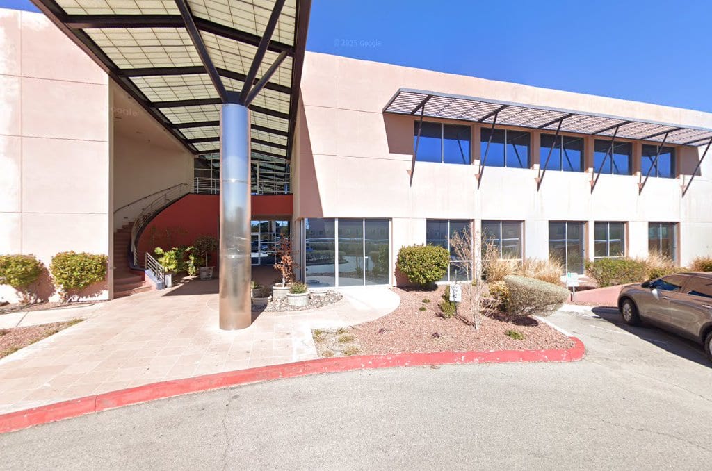 STATUS International Real Estate, photo 3