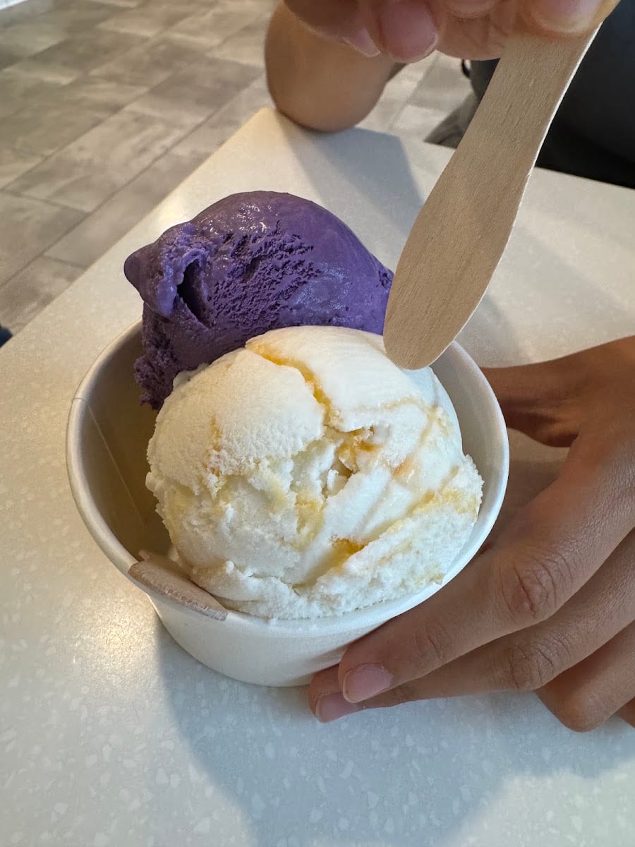 Sweet Scoops Homemade Ice Cream, photo 3