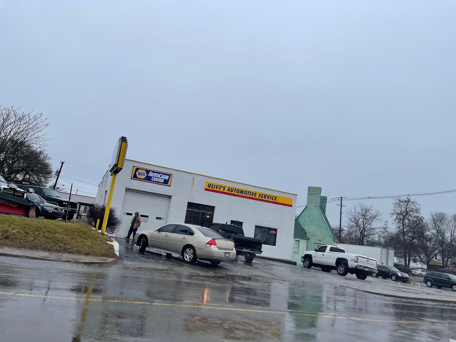 Olive's Automotive Services