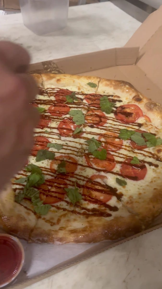 Tampa pizza delivery, photo 3