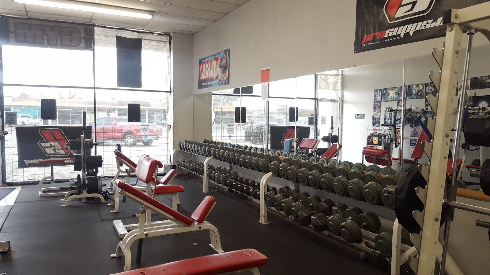 Iron J's 24hr Gym & Nutrition Emporium, photo 3