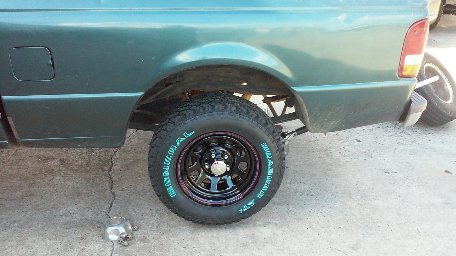 Bert Brooks Tire, photo 3