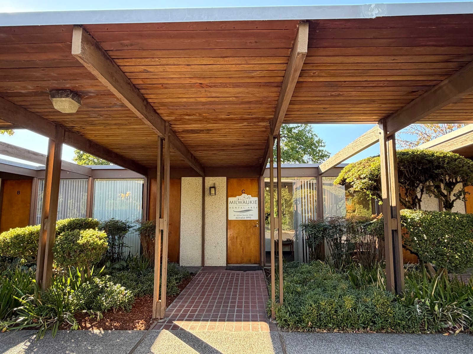 Milwaukie Dental Arts