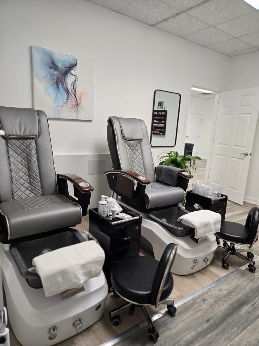 Four Seasons Beauty Salon