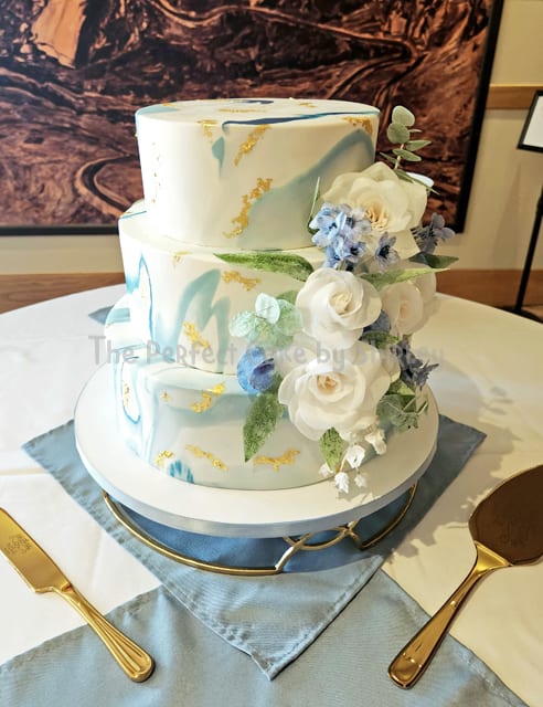 The Perfect Cake by Shirley
