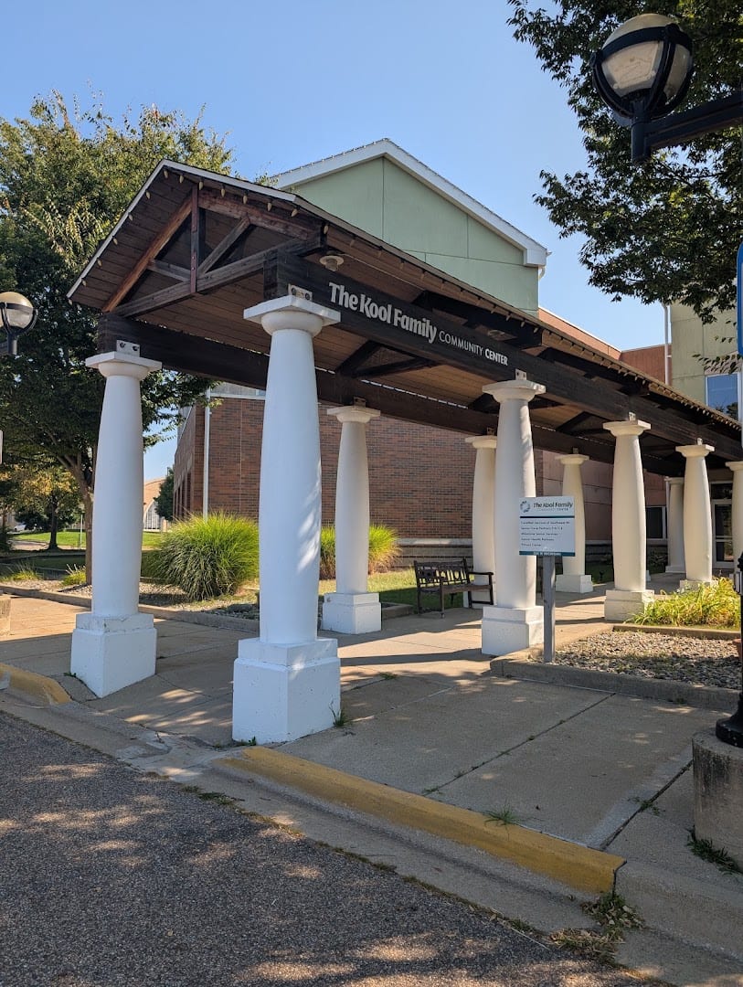 Kool Family Community Center, photo 4