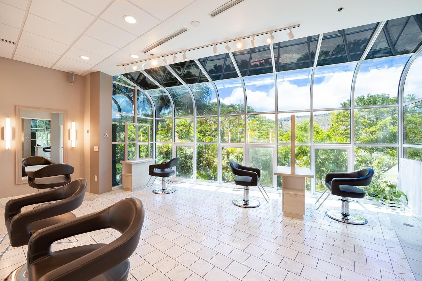 Soho New York Kahala Hair&Beauty, photo 3