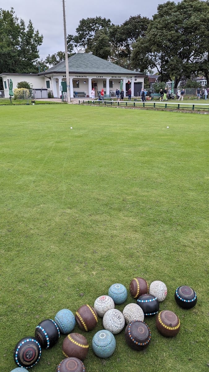 West Toronto Lawn Bowling Club