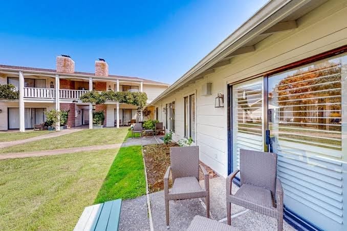 Quick Drive to Trancas Crossing Park! Golf Course, Outdoor Pool, Free Parking!