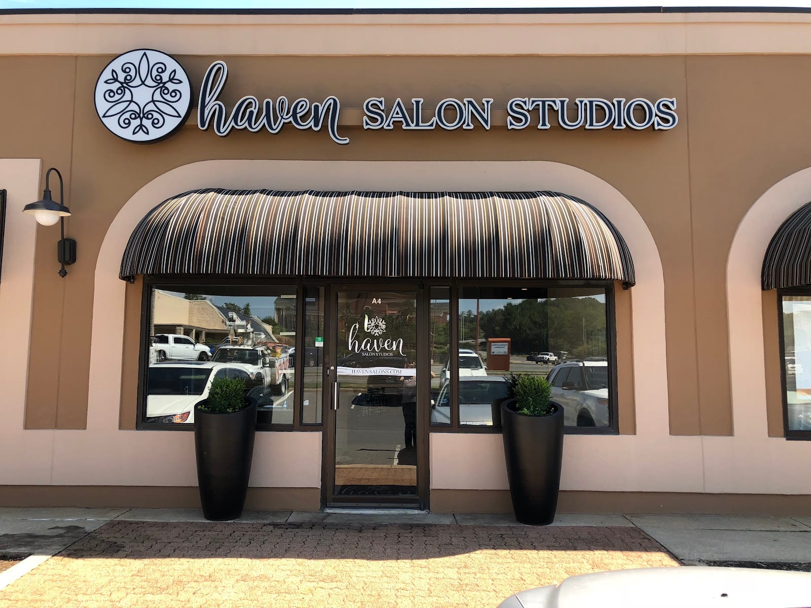 Haven Salon Studios, photo 2