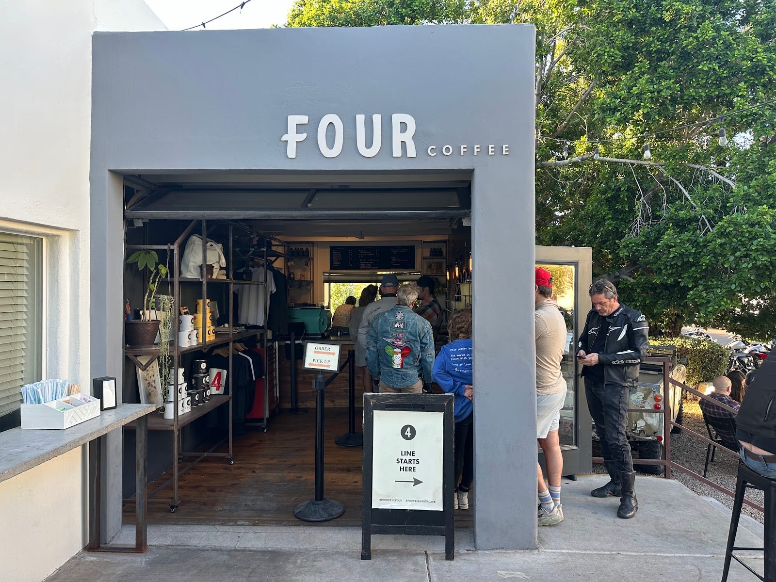 Fourtillfour Cafe, photo 2