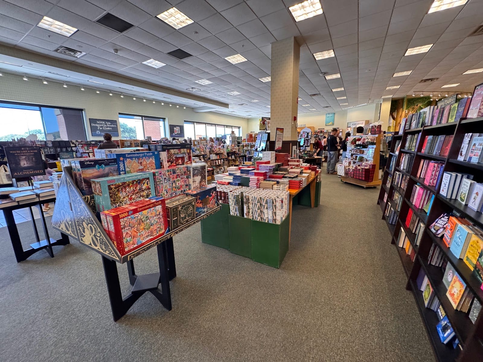 Barnes & Noble