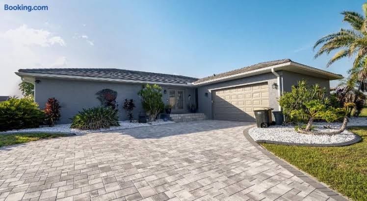 Fish, Boat & Relax-Direct Access Canal Home Near Top Fishing Spots, photo 4