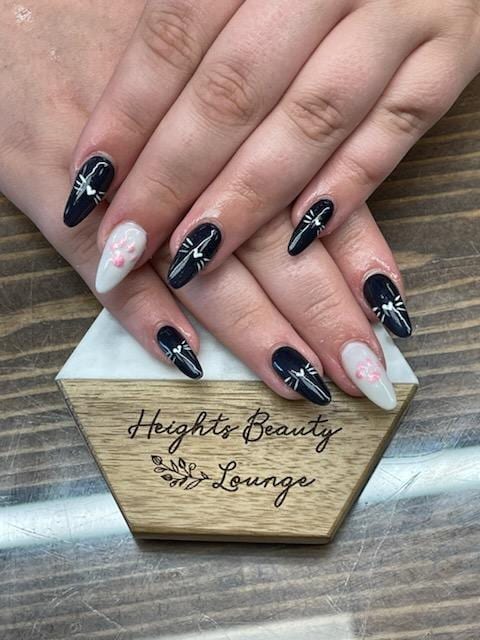 Heights Beauty Lounge, photo 4
