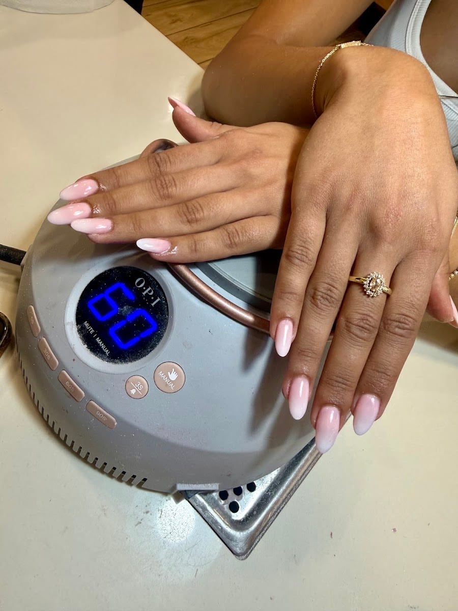 Fancy Nail Saint-Germain