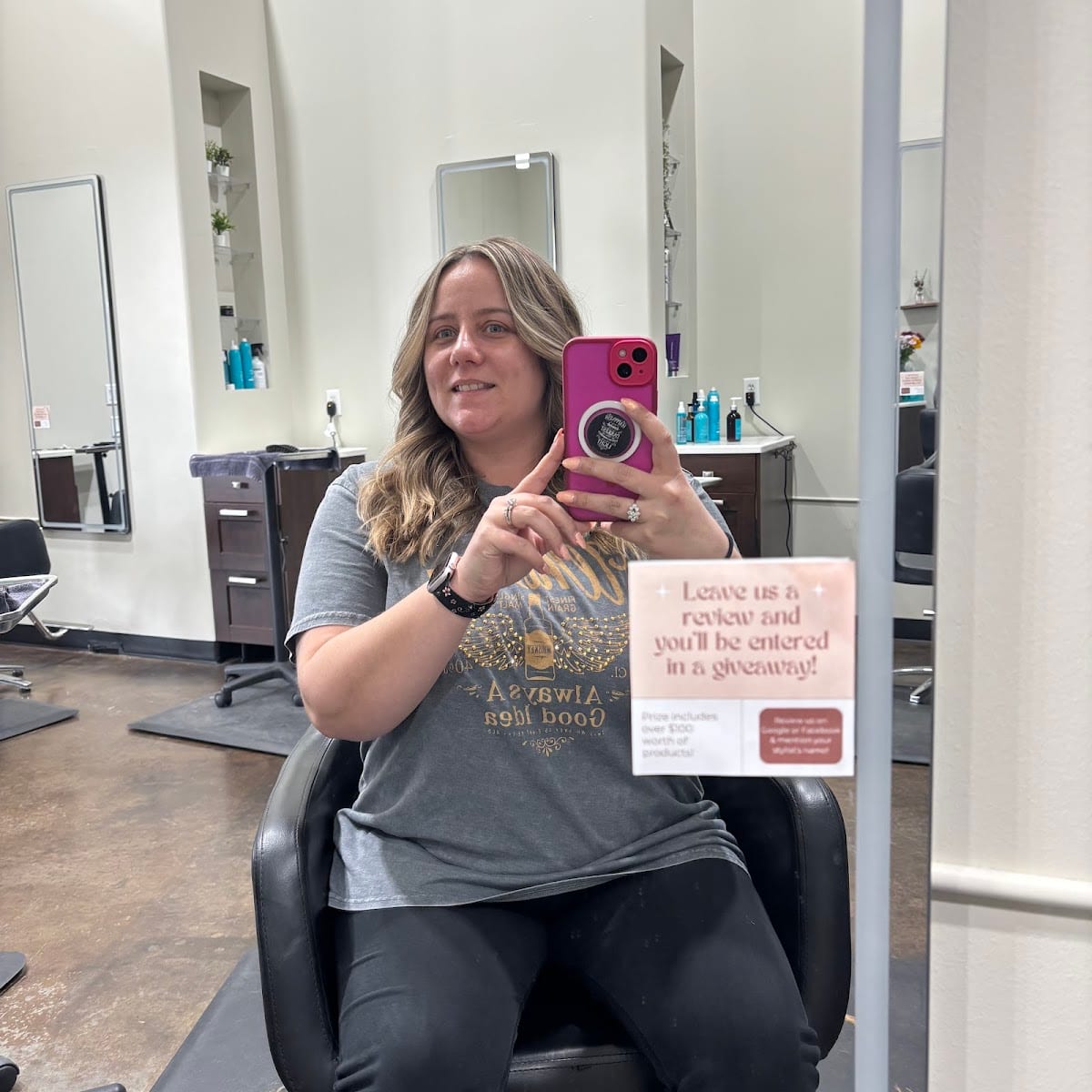 Leigh Jacobs Salon, photo 3