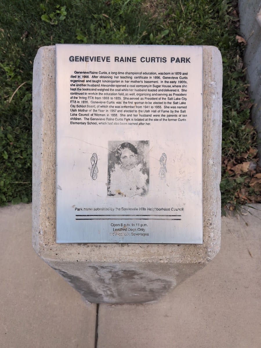 Curtis Park, photo 2