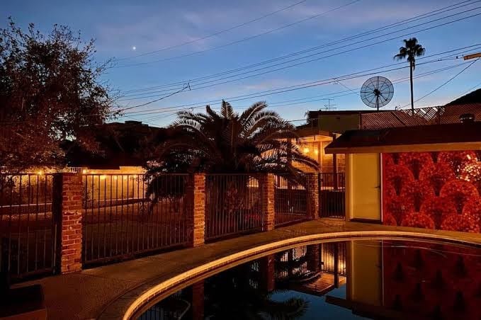 Elegant Mid Century Villa I Views, Pool, Gym and Spa